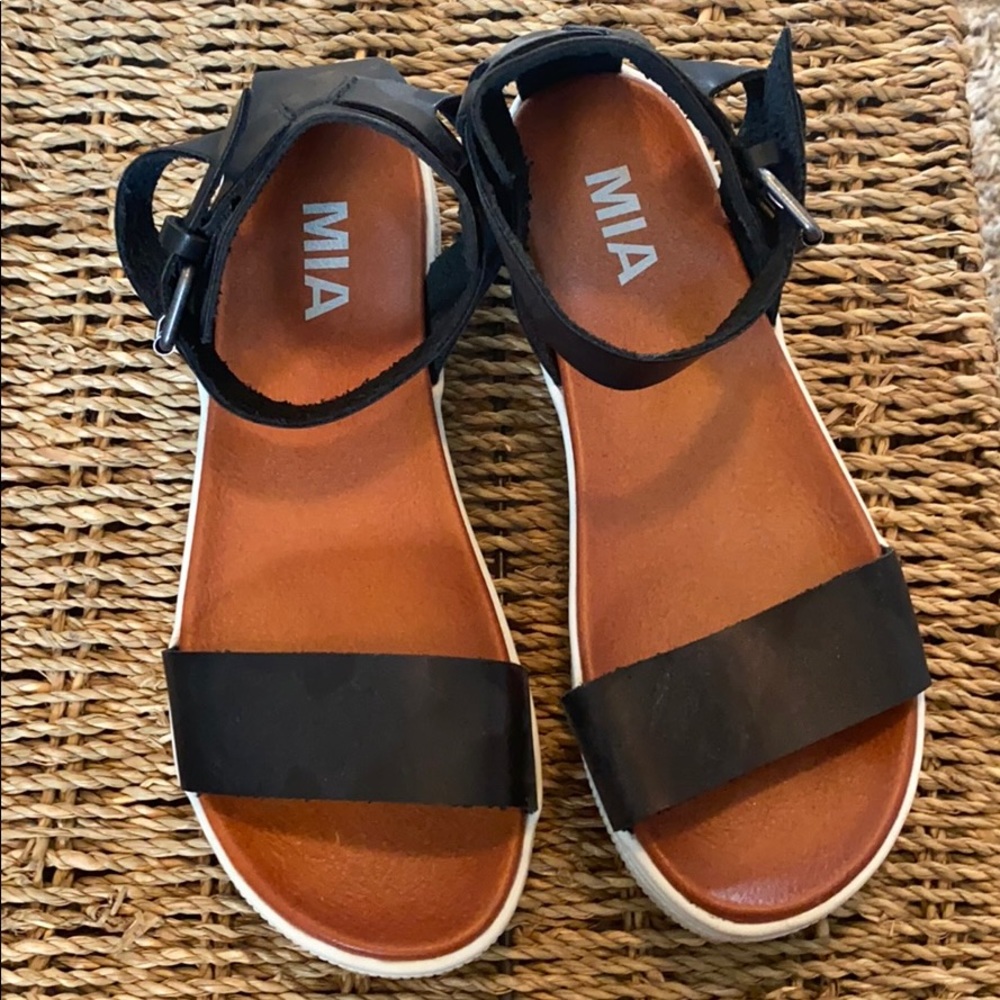 MIA-black sneaker bottom sandals size-6
